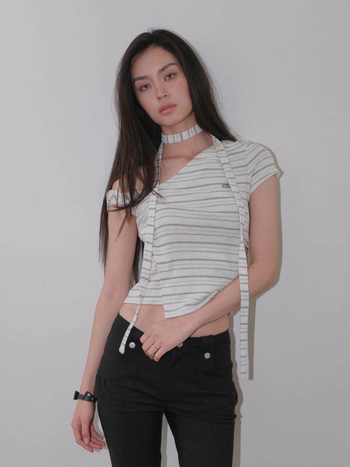 오디너리 홀리데이(ORDINARY HOLIDAY) SCARF UNBALANCE SLEEVELESS TOP [IVORY]