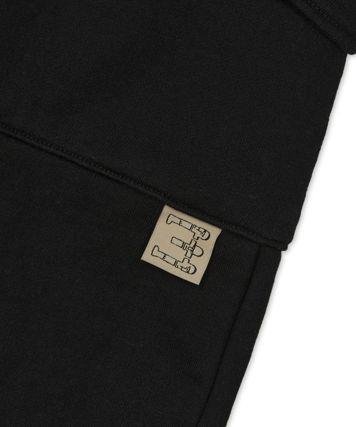 쓰리아이(3IE) HEAVY SWEAT BARREL SHORTS
