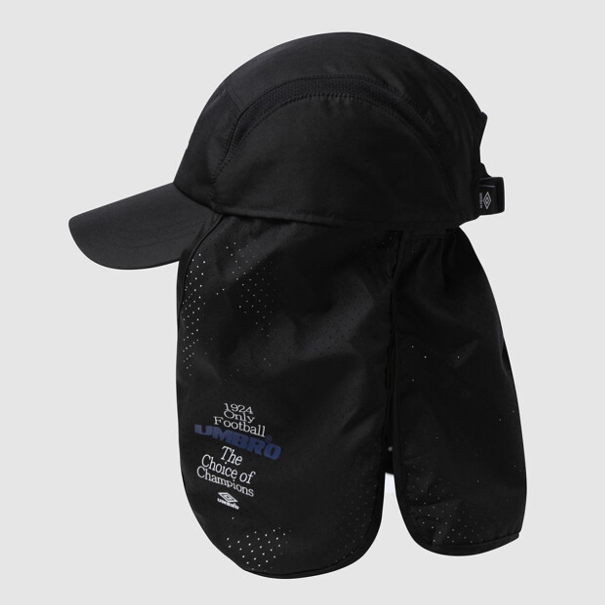 엄브로(UMBRO) 에센셜 2WAY 차양캡 블랙 UR223CCP55