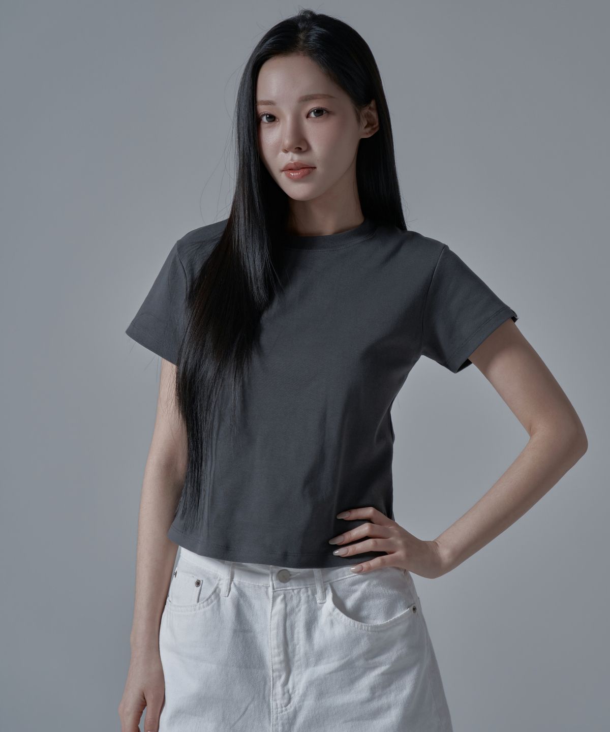 와르 포 우먼(WAARFORWOMAN) WT-60 슬림 라인 반팔 티셔츠_차콜 [S,M]