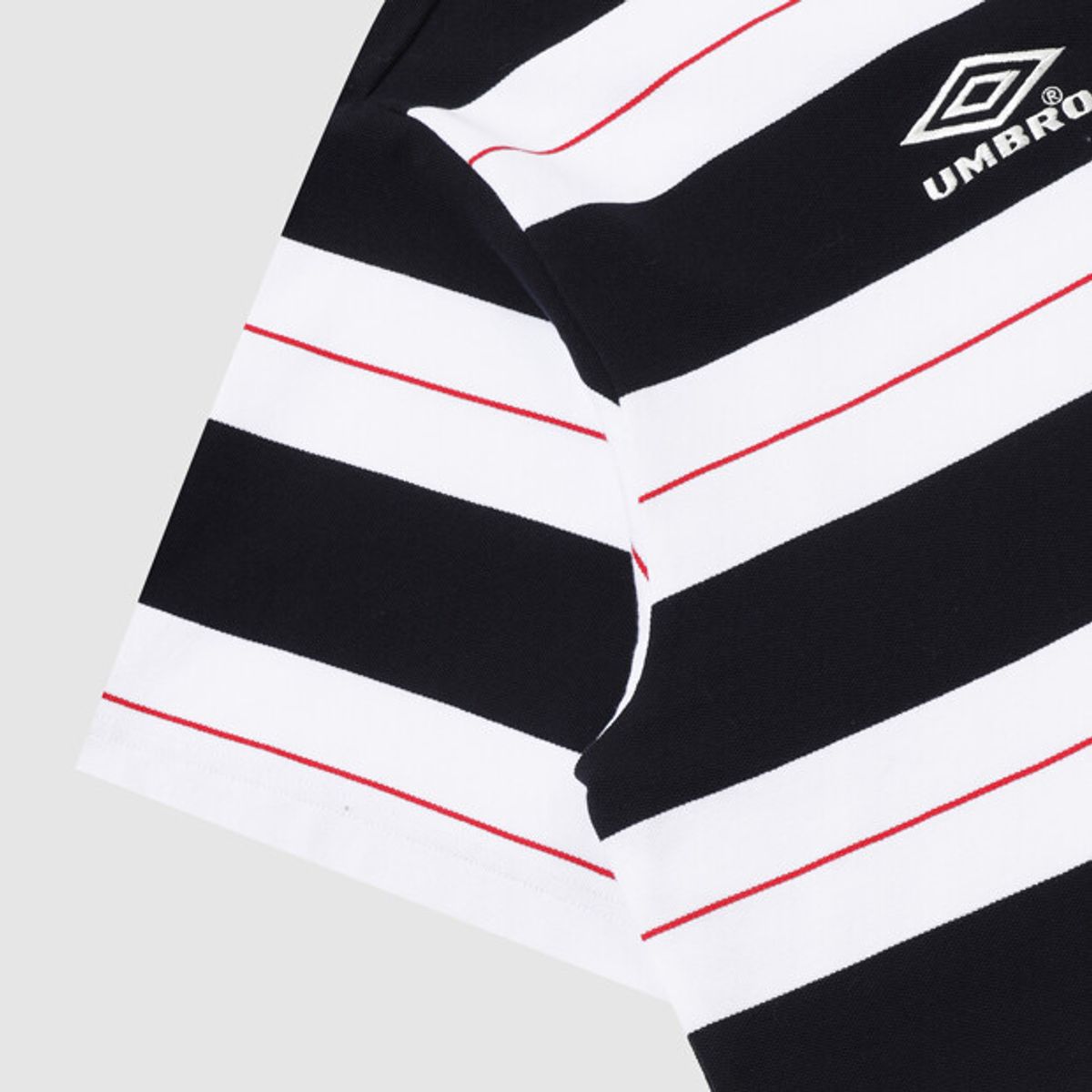 엄브로(UMBRO) HBL 스트라이프 럭비 피케 반팔 티셔츠 아이보리 UR221CTS51