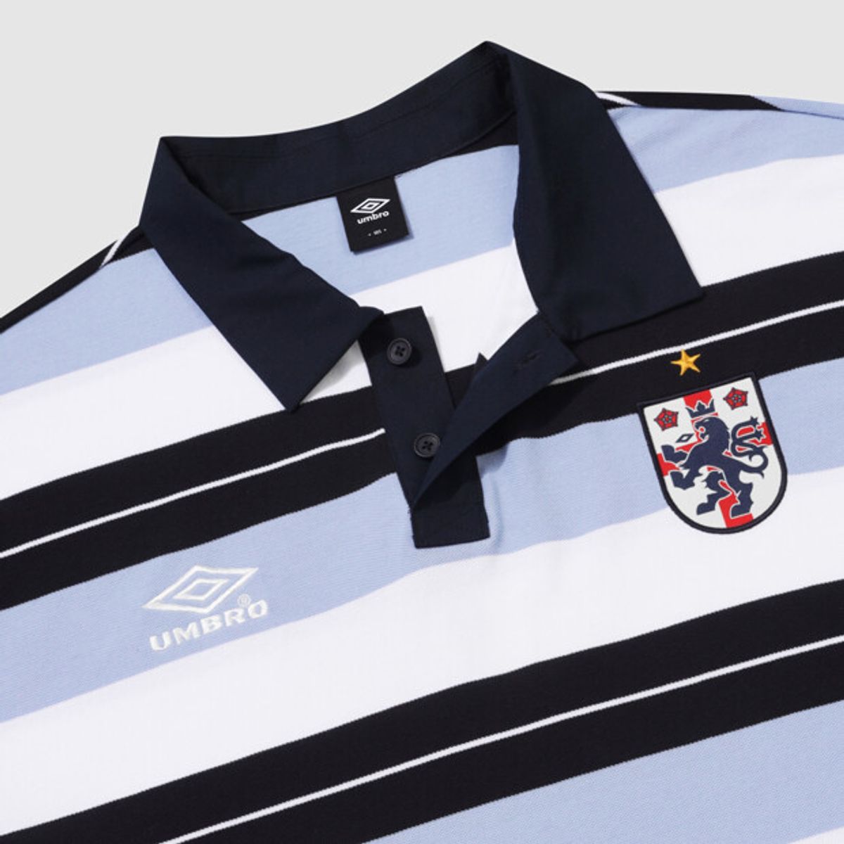 엄브로(UMBRO) HBL 스트라이프 럭비 피케 반팔 티셔츠 블루 UR221CTS51
