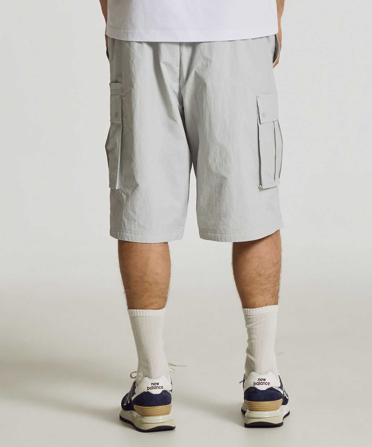 뉴발란스(NEW BALANCE) NBNVG21513 / UNI FROZEN 코튼라이크 카고 6부 버뮤다 쇼츠 (LIGHT GRAY)