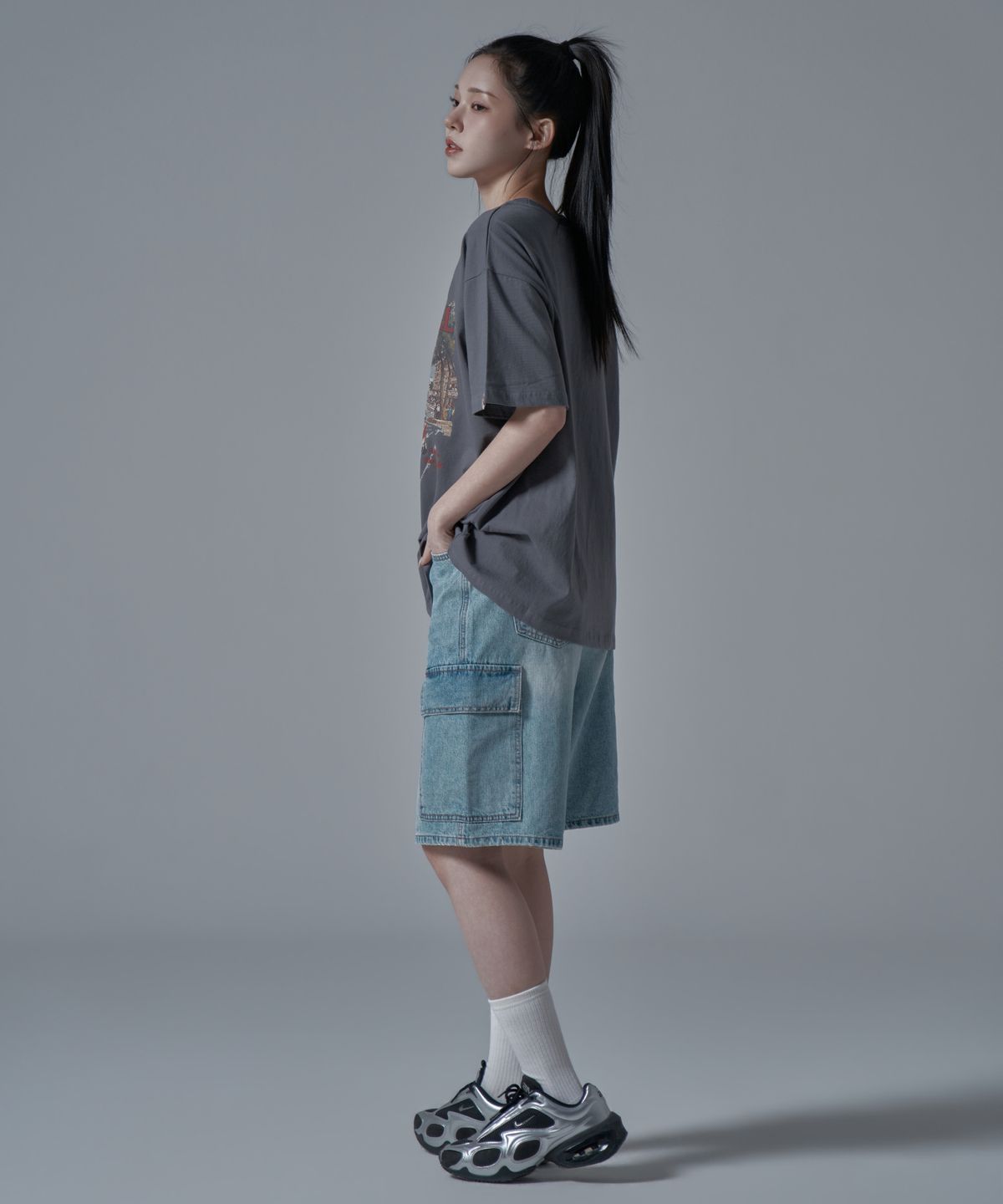 와르 포 우먼(WAARFORWOMAN) WT-67 코스탈 오버핏 반팔 티셔츠_차콜