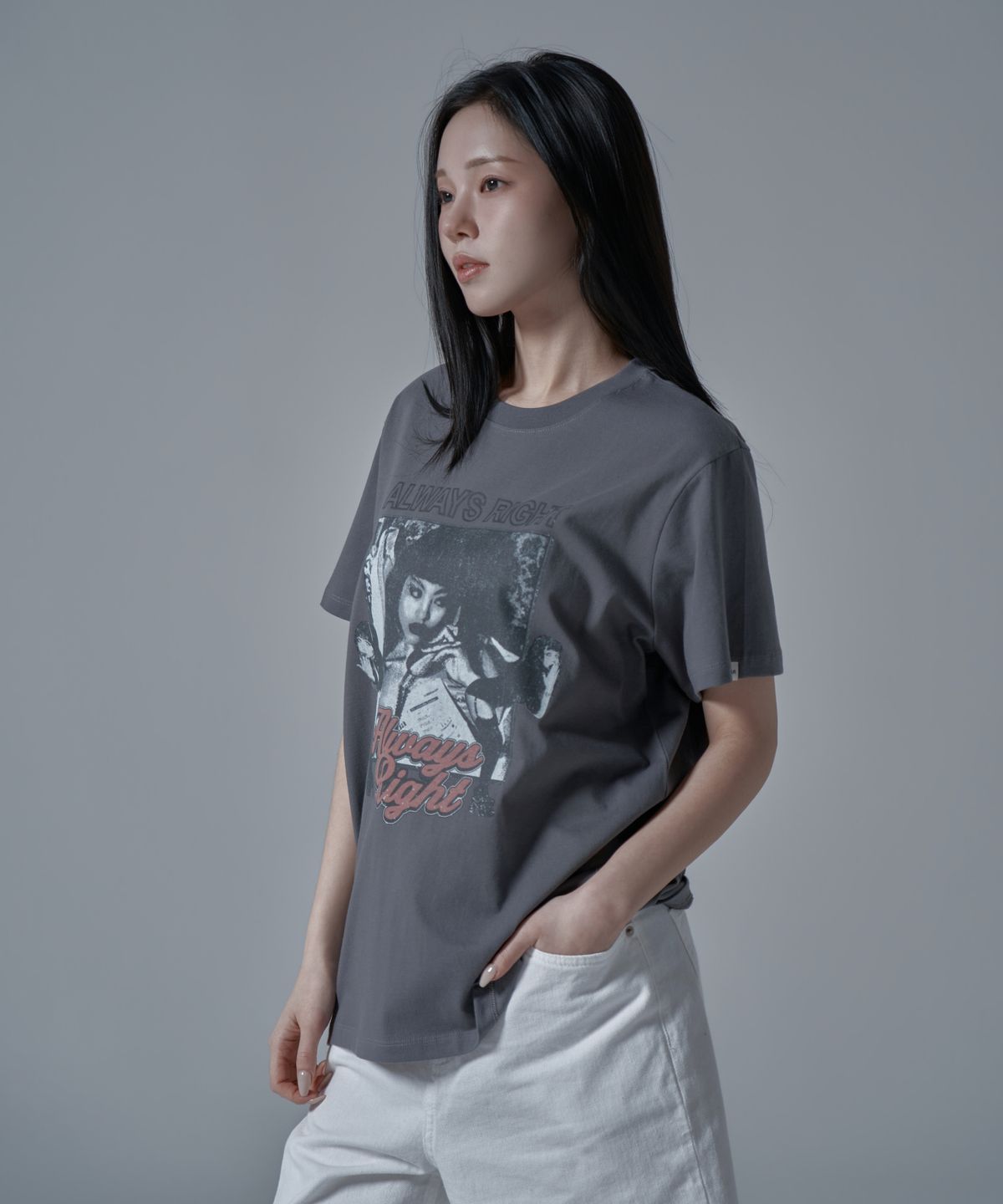와르 포 우먼(WAARFORWOMAN) WT-68 걸스 반팔 티셔츠_차콜
