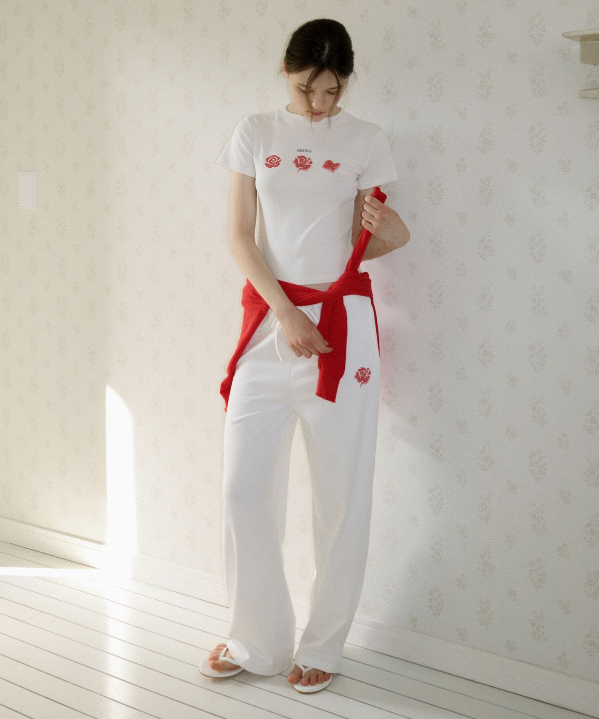 리올그(REORG) REORG ROSE WIDE SWEAT PANTS WHITE
