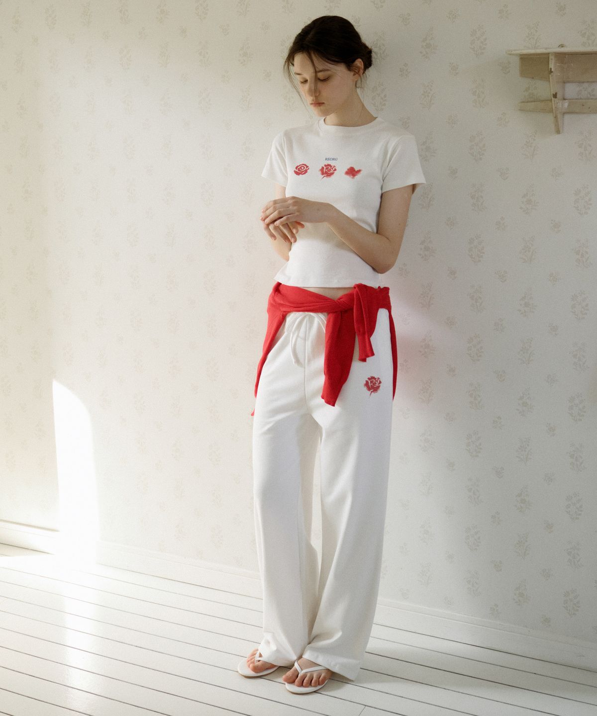 리올그(REORG) REORG ROSE WIDE SWEAT PANTS WHITE