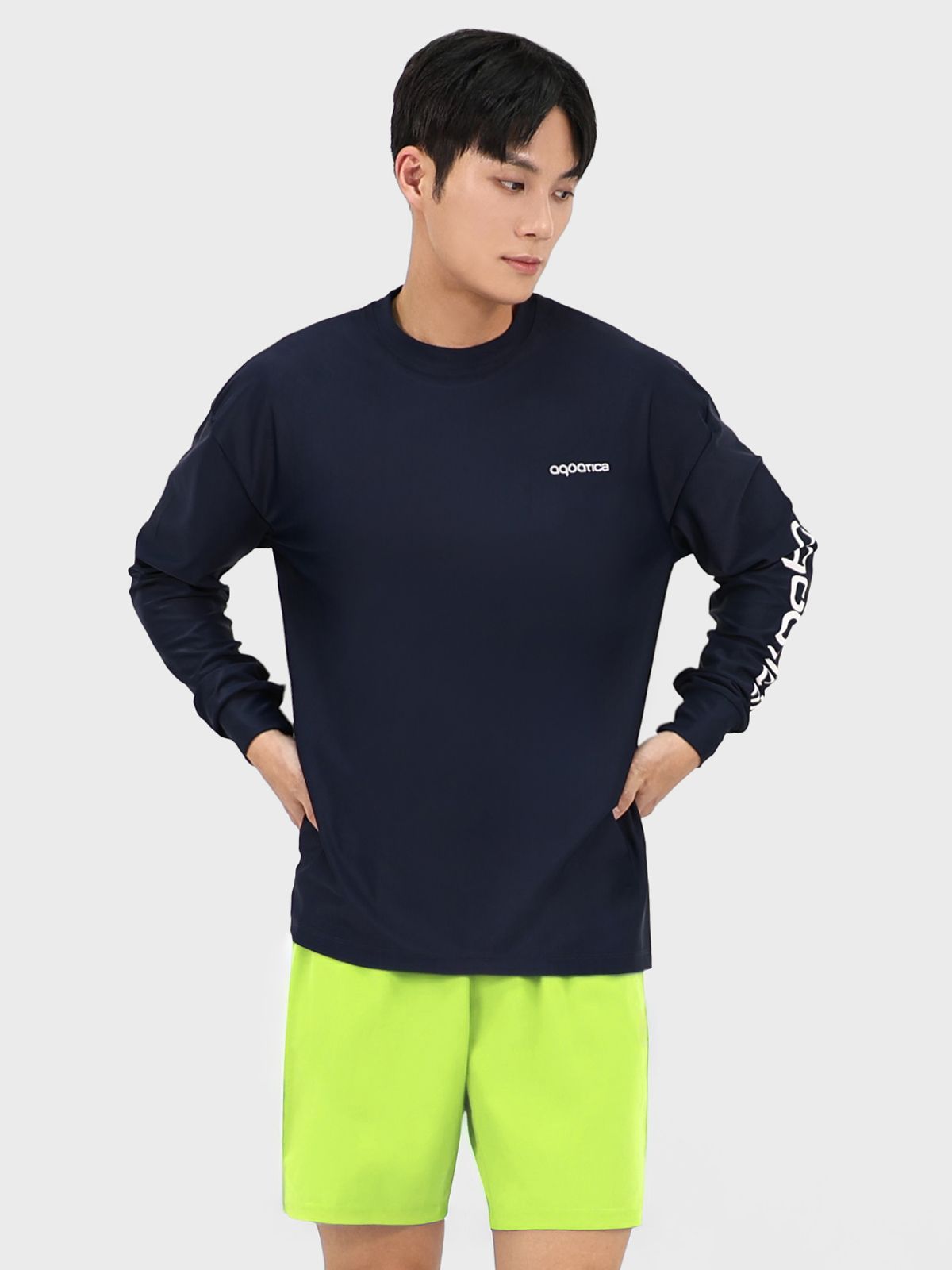 아쿠아티카(AQUATICA) 남성 래쉬가드 AQAUTS24001(네이비)+PZ 반바지 2피스 단품3종세트