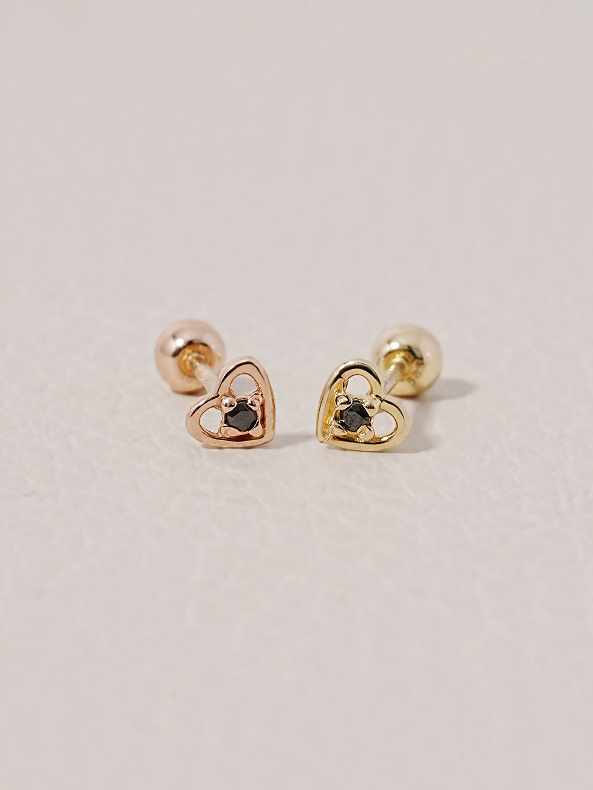 미니멀피어싱(MINIMALPIERCING) 14K 블랙 미니 프레즐 하트 피어싱 귀걸이
