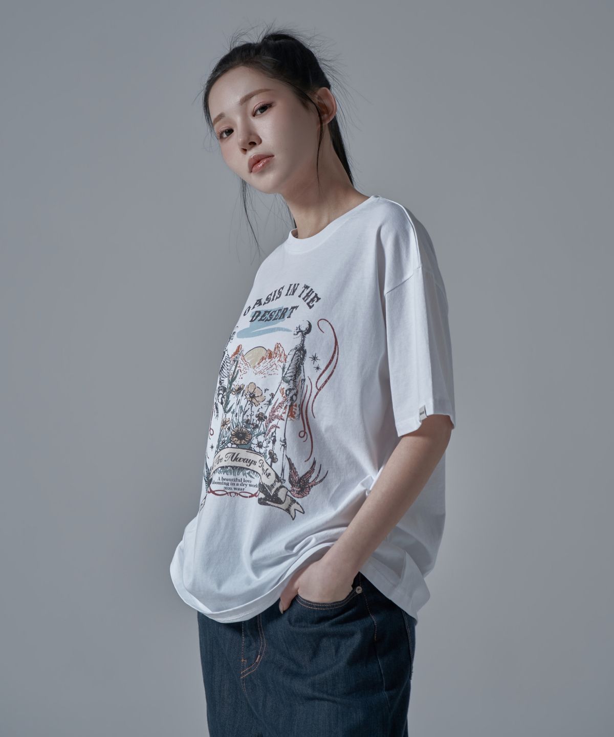 와르 포 우먼(WAARFORWOMAN) WT-72 스컬 오버핏 반팔 티셔츠_화이트