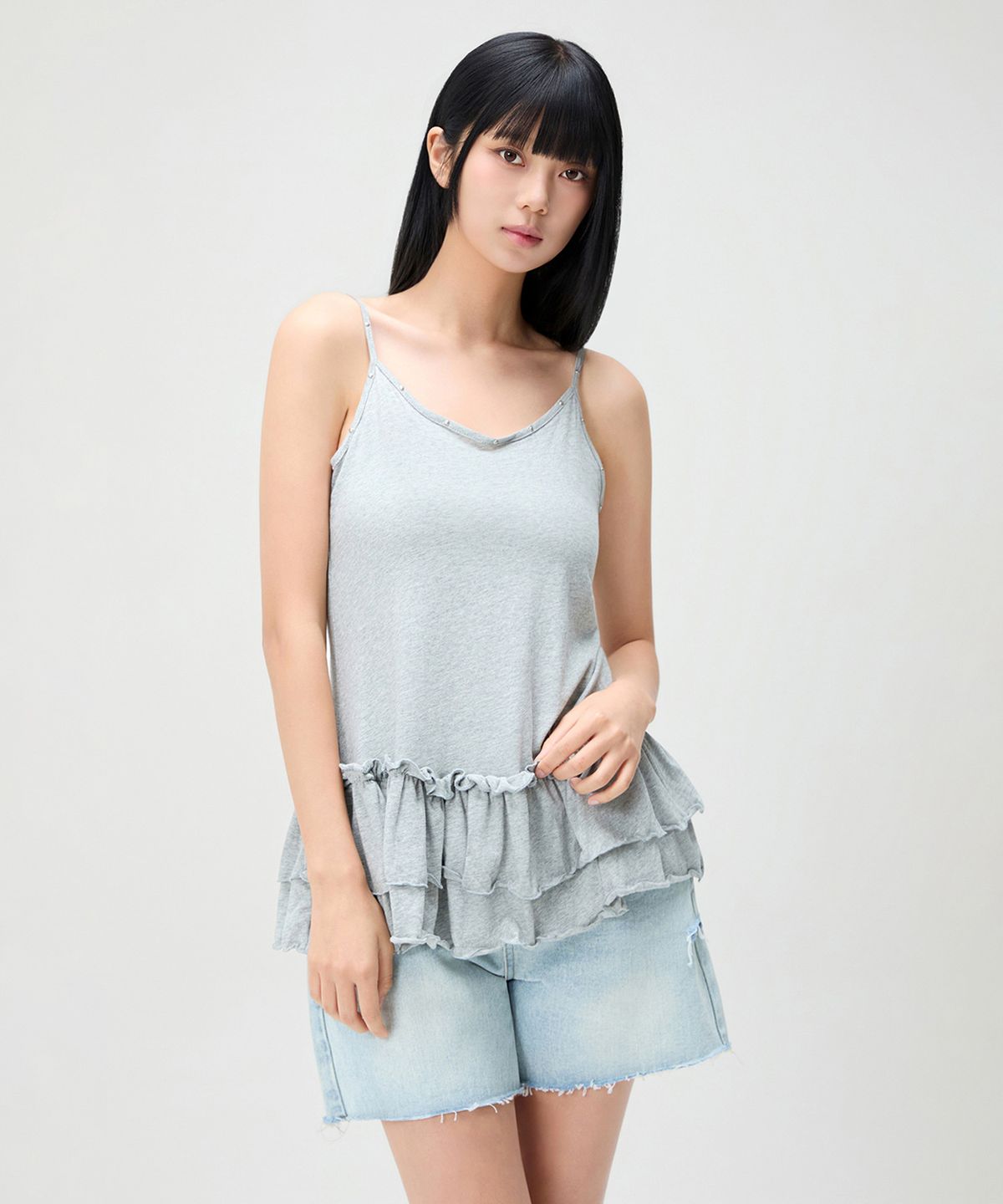 미쏘(MIXXO) 스터드 프릴 나시 티셔츠_MIWHNG43SS