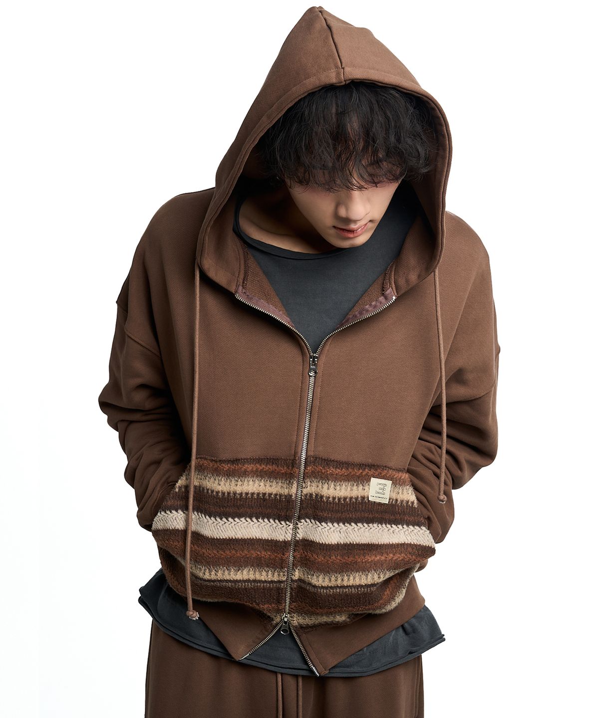 쓰리아이(3IE) MISMATCH ZIP UP HOODIE_DARK BROWN