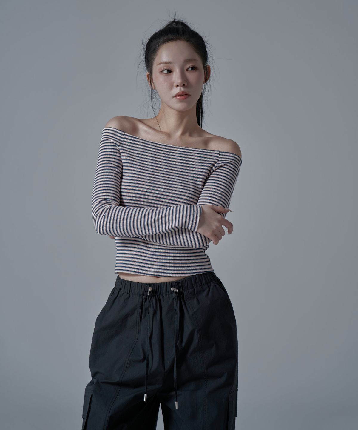 와르 포 우먼(WAARFORWOMAN) WT-74 골지 오프숄더 티셔츠_블루