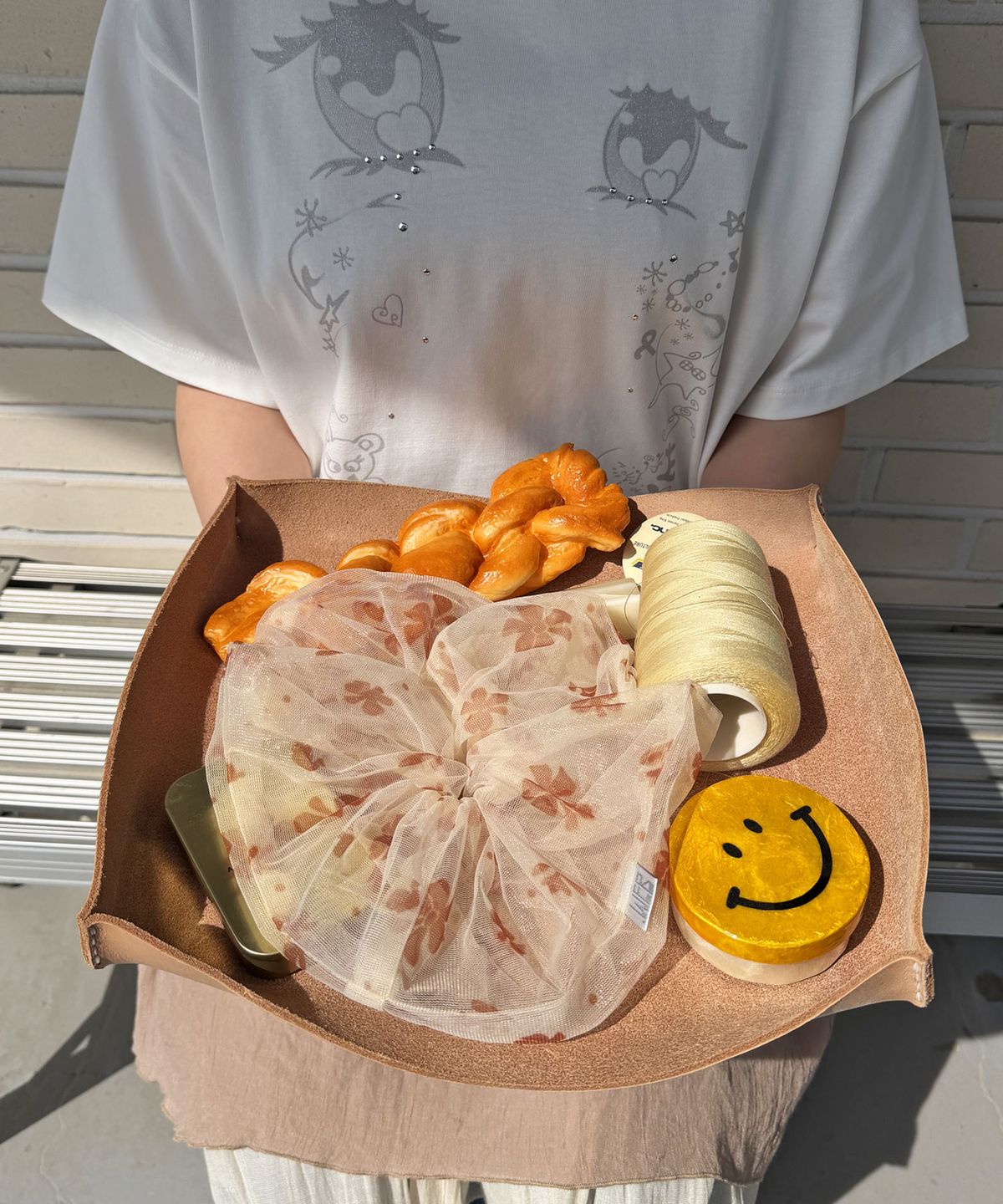 타입서비스(TYPESERVICE) Flower Lace Scrunchie [Yellow]