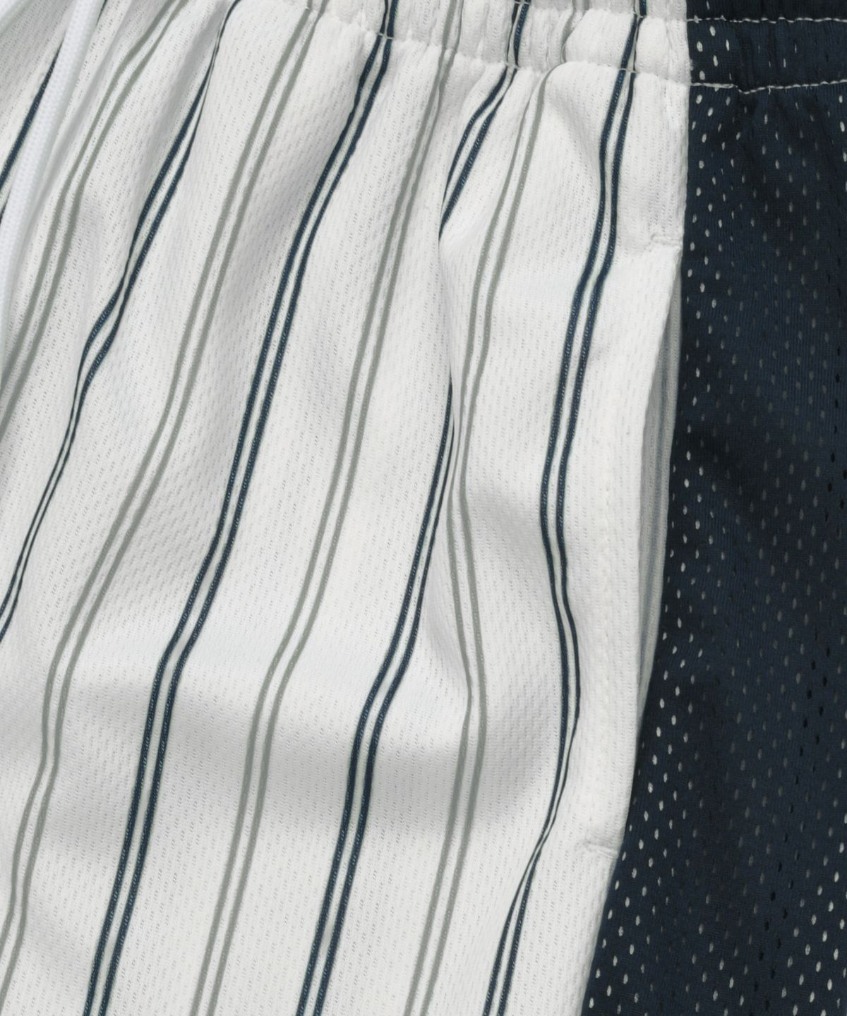 브라운브레스 키즈(BROWNBREATH KIDS) KIDS STRIPE MESH SHORTS - WHITE