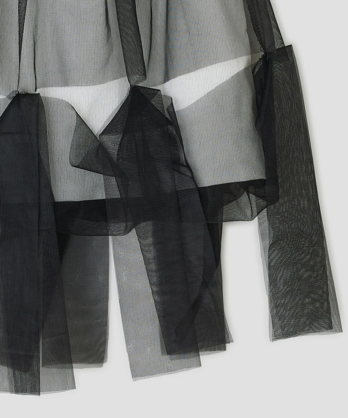 타입서비스(TYPESERVICE) Mesh Layered Puff Skirt [Black]