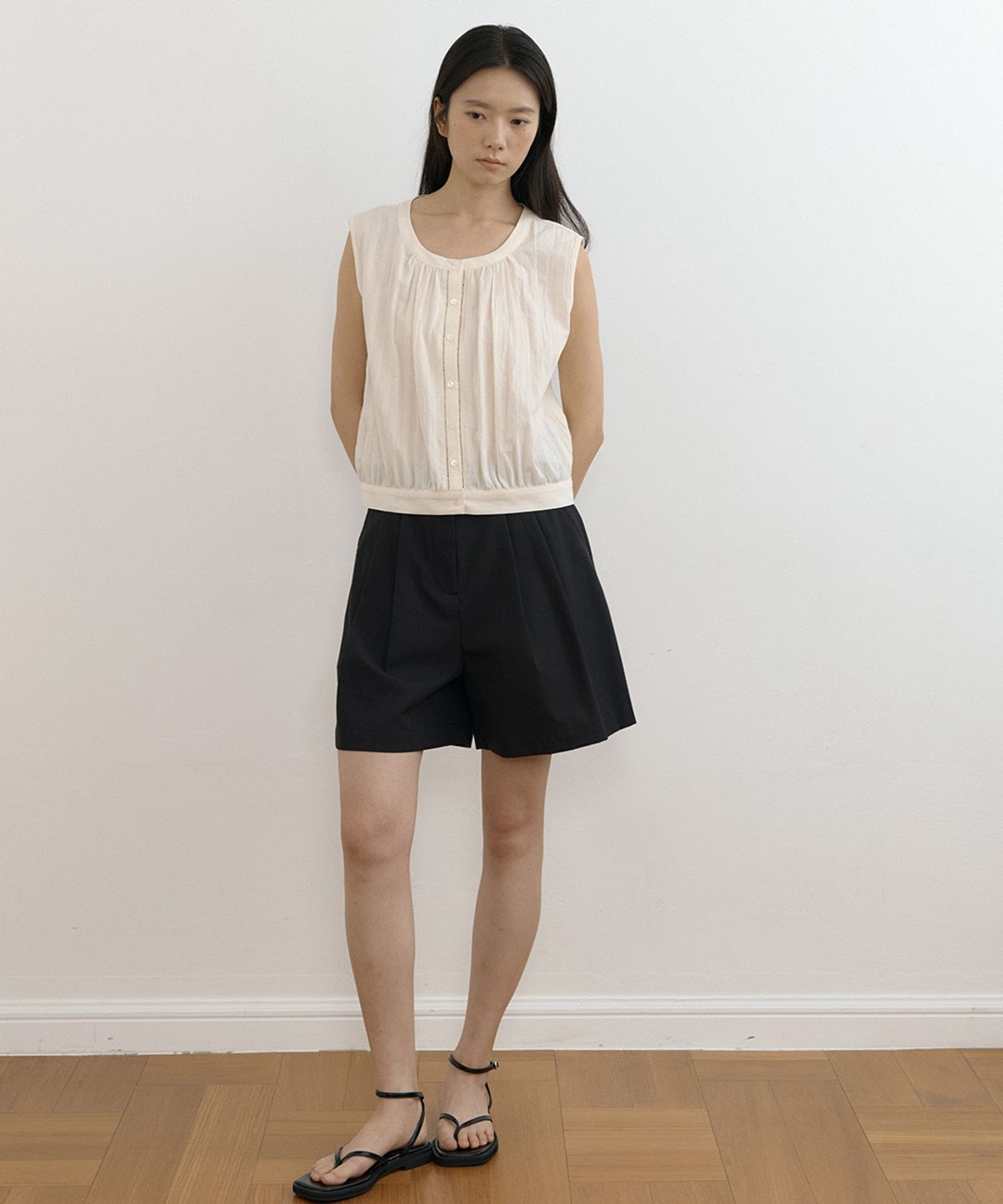 링서울(LINGSEOUL) cotton double pintuck shorts-black