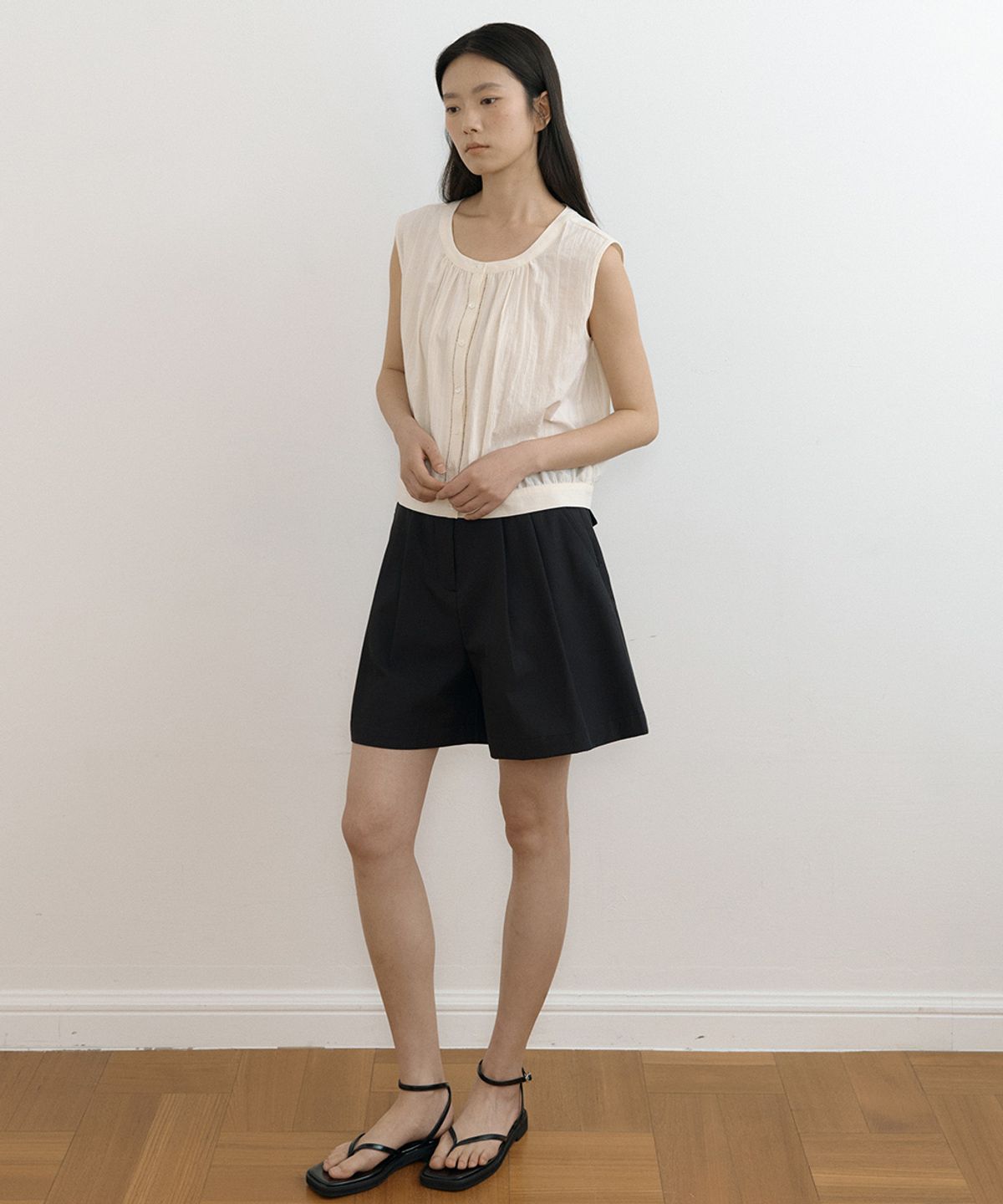 링서울(LINGSEOUL) cotton double pintuck shorts-black