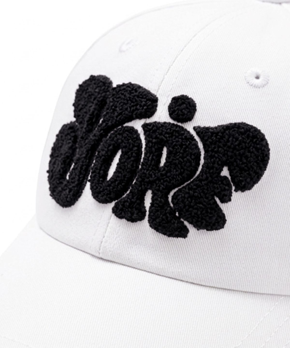 욜프(YORF) YORF LOGO BOUCLE EMBROIDERY CAP WHITE 욜프 로고 부클 자수 캡 화이트