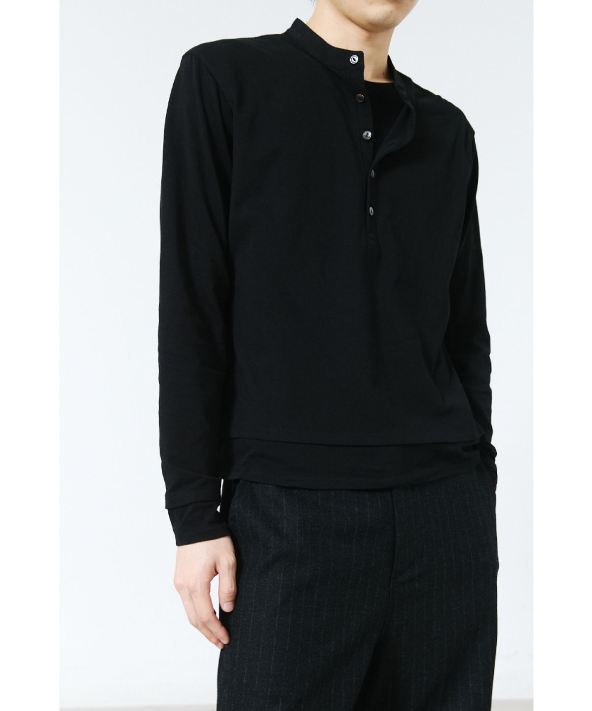 해칭룸(HATCHINGROOM) Dual Front Tee Black