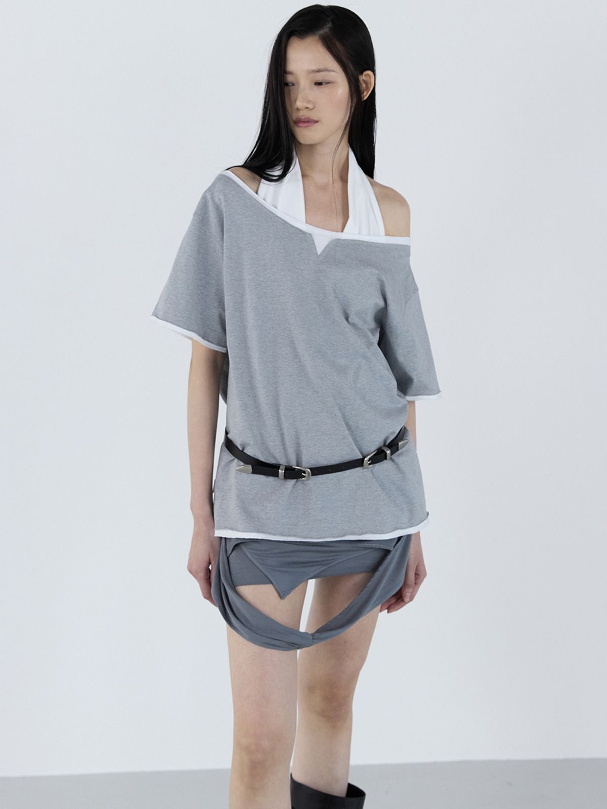 세릭(CERRIC) V-Slit Layered Top _ Gray