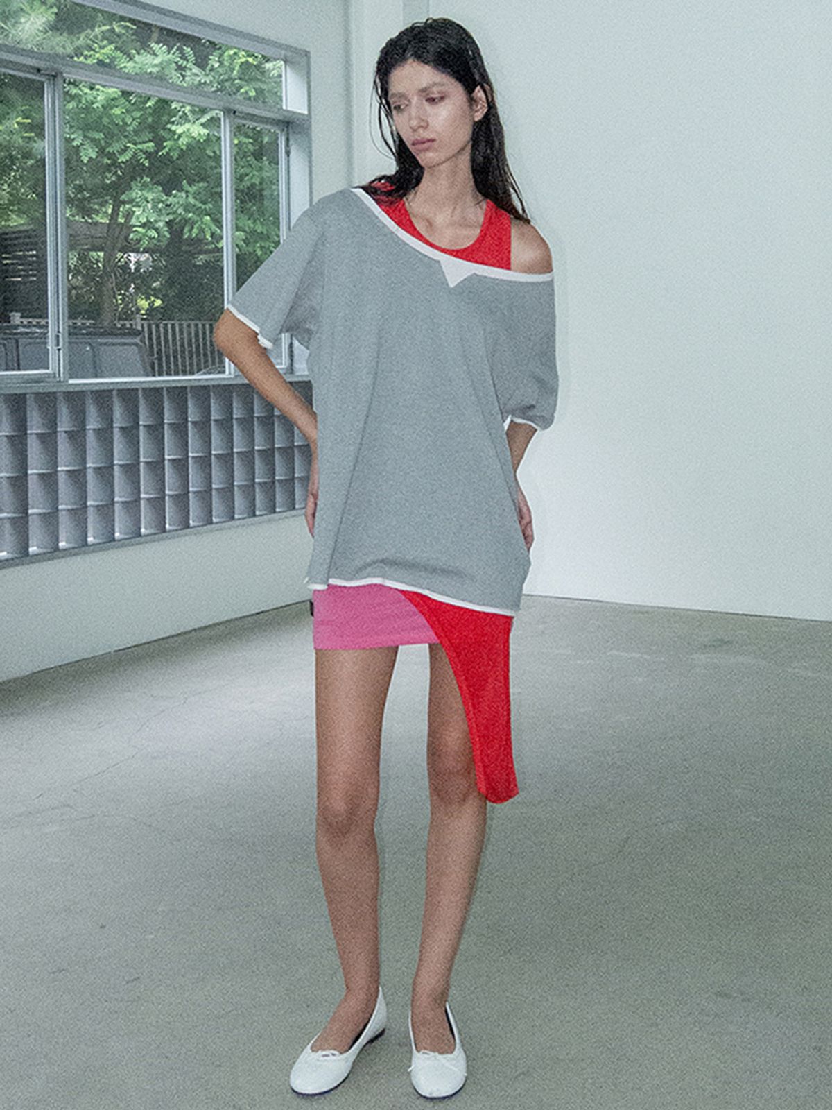 세릭(CERRIC) V-Slit Layered Top _ Gray