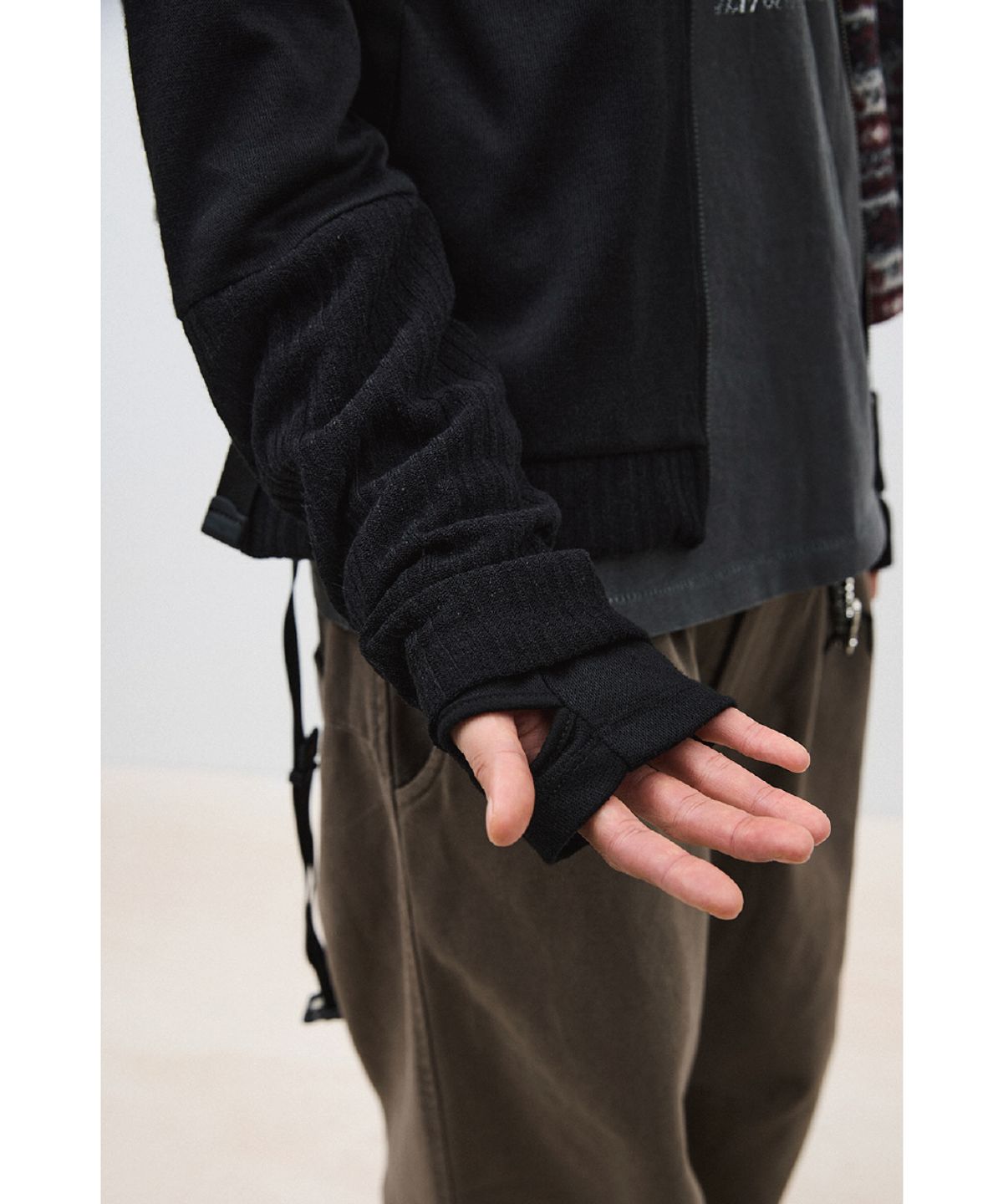 해칭룸(HATCHINGROOM) Double Sleeve Track Cardigan Black