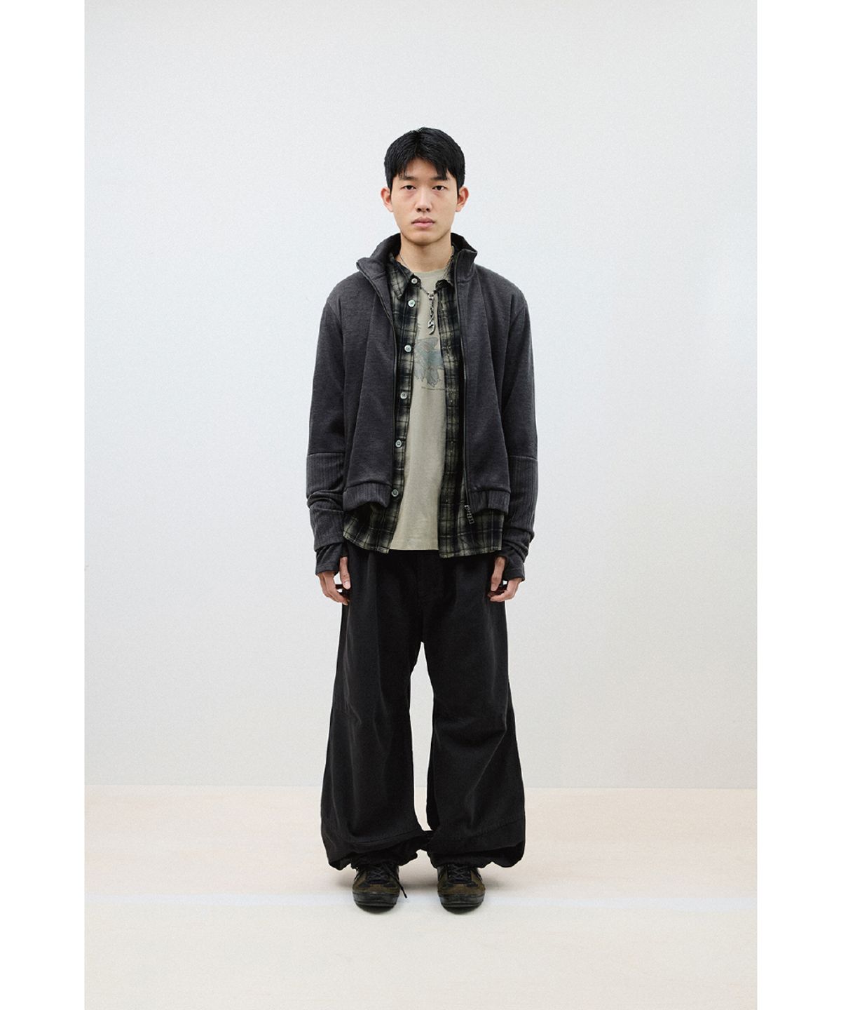 해칭룸(HATCHINGROOM) Double Sleeve Track Cardigan Dark Khaki