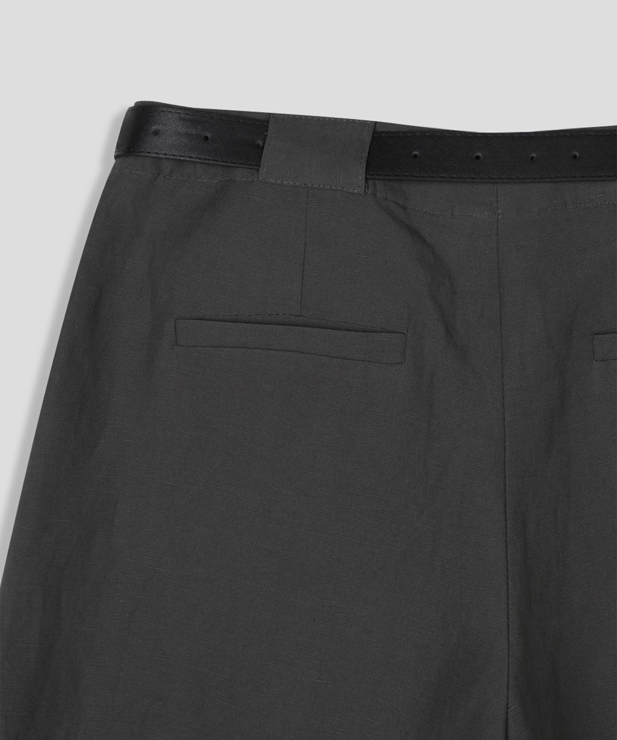 스르비(SELEVER) Aid Tuck Half Pants_3 Color
