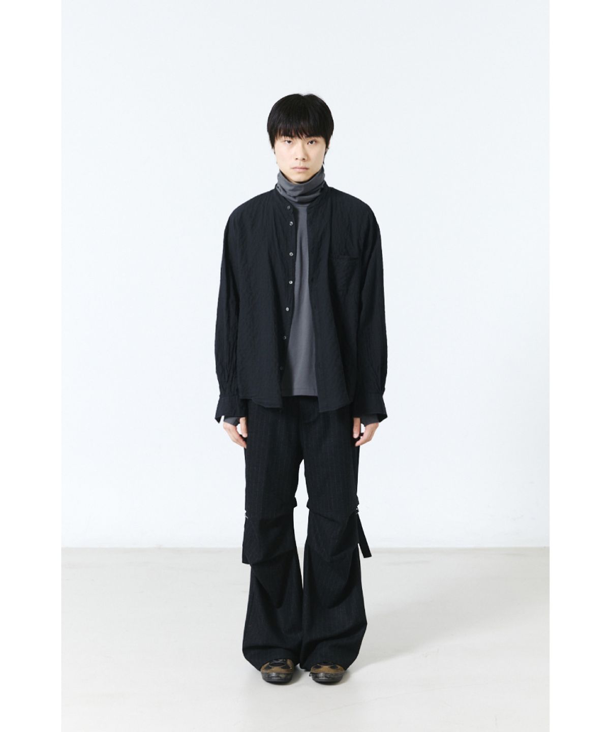 해칭룸(HATCHINGROOM) Band Collar Shirt Pin Check Dyed Charcoal