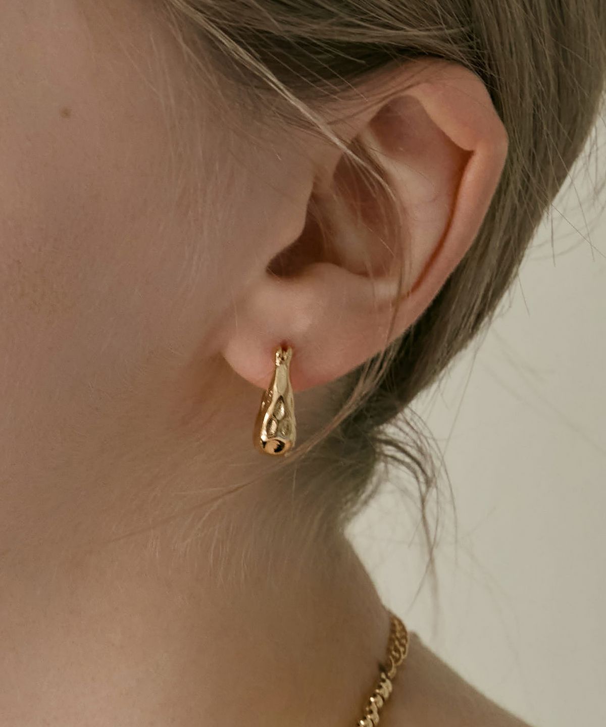 디모멘트(DMOMENT) (18K Gold Plated) Melt 커브 링 귀걸이