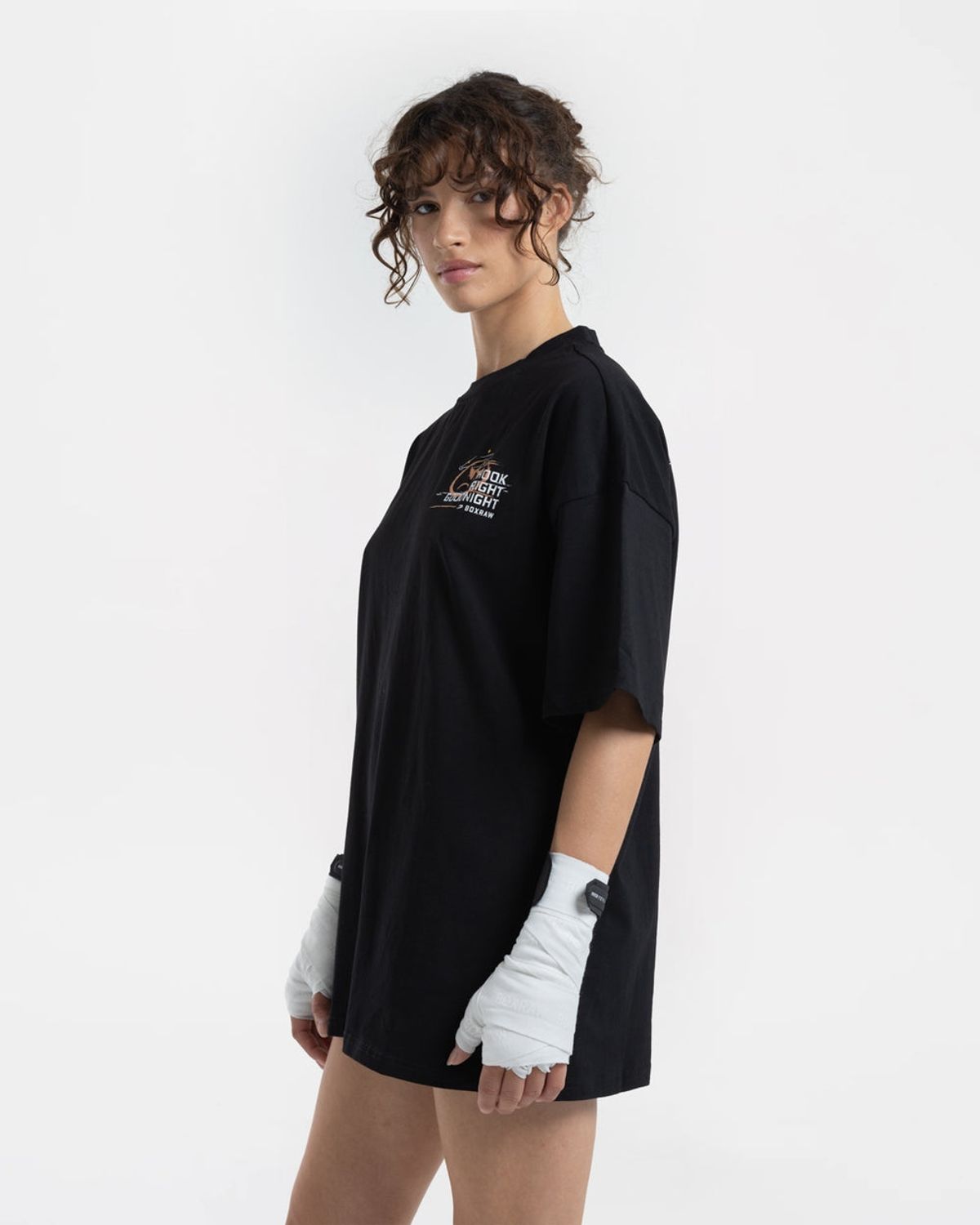 복스로(BOXRAW) Hook Right Goodnight 오버사이즈 티셔츠 - 여성 W BXRW-U-HRGT-W