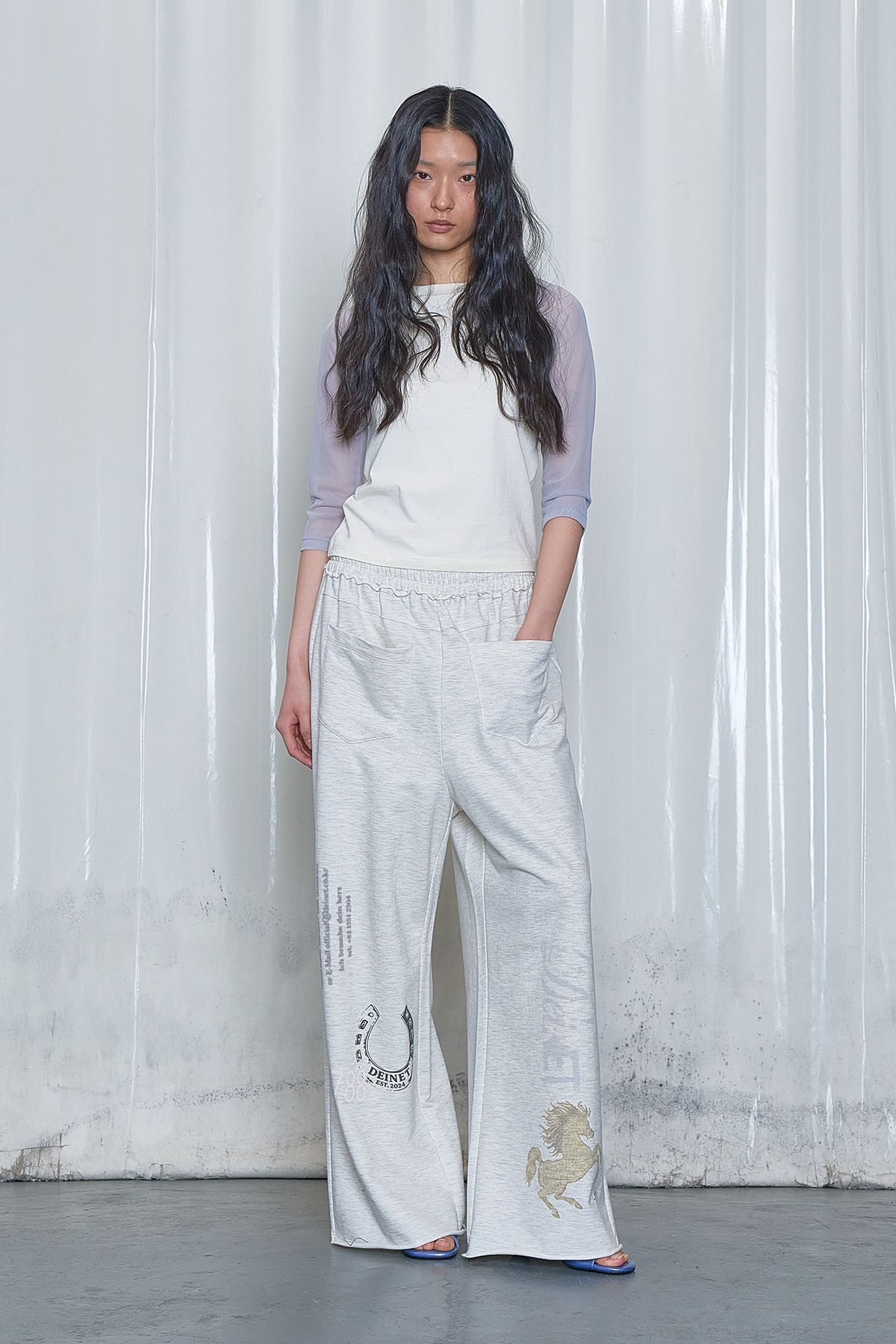 다이닛(DEINET) MESH CONTRAST RAGLAN HALF SLEEVE IN LIGHT YELLOW