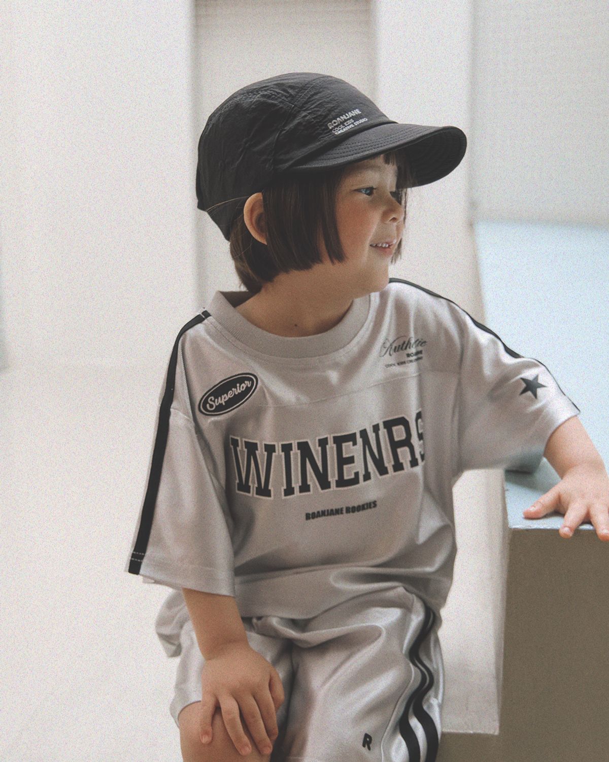 로아앤제인(ROANJANE) 위너즈 티셔츠