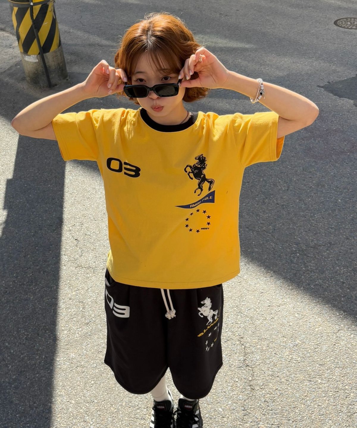 아모우(AMOU) Sporty Horse  Half T-shirts YELLOW