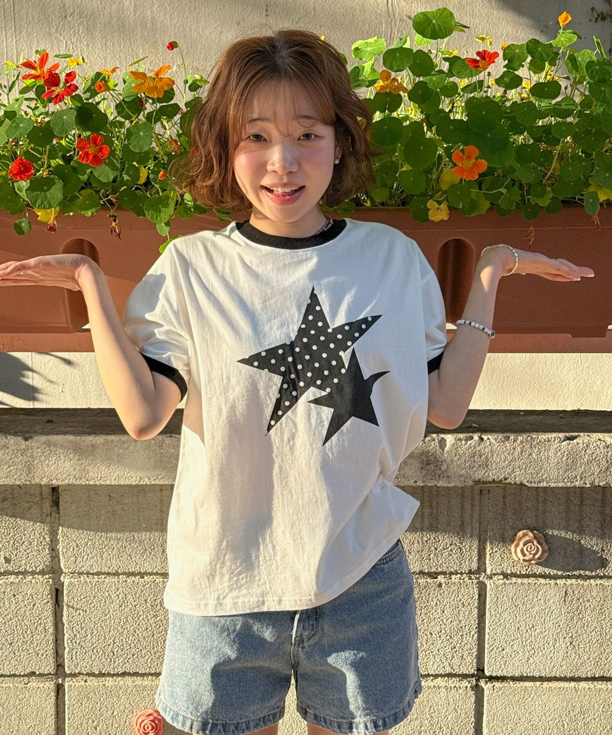 아모우(AMOU) Two Star Ringer T-shirts WHITE