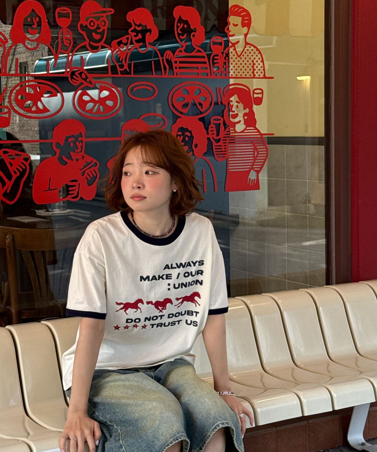 아모우(AMOU) Runing horse Ringer T-shirts IVORY