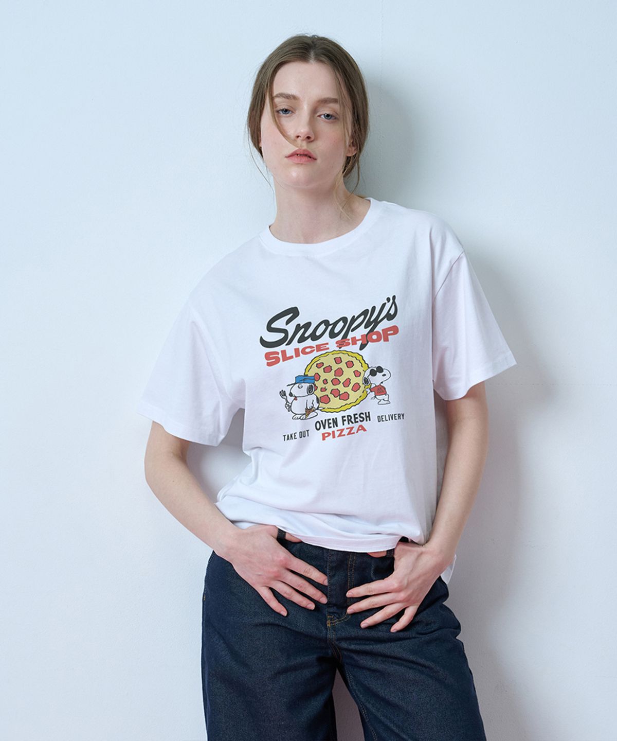 뚜누(TOUNOU) SNOOPY & OLAFs Slice Shop 반팔티셔츠