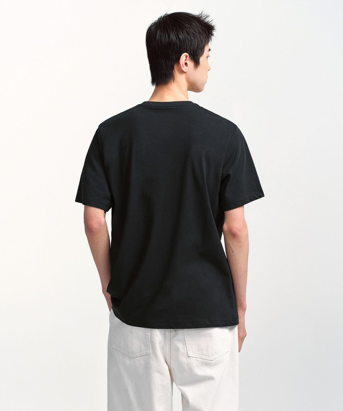 무신사 스탠다드(MUSINSA STANDARD) [쿨탠다드] 베이식 크루 넥 티셔츠 [블랙]