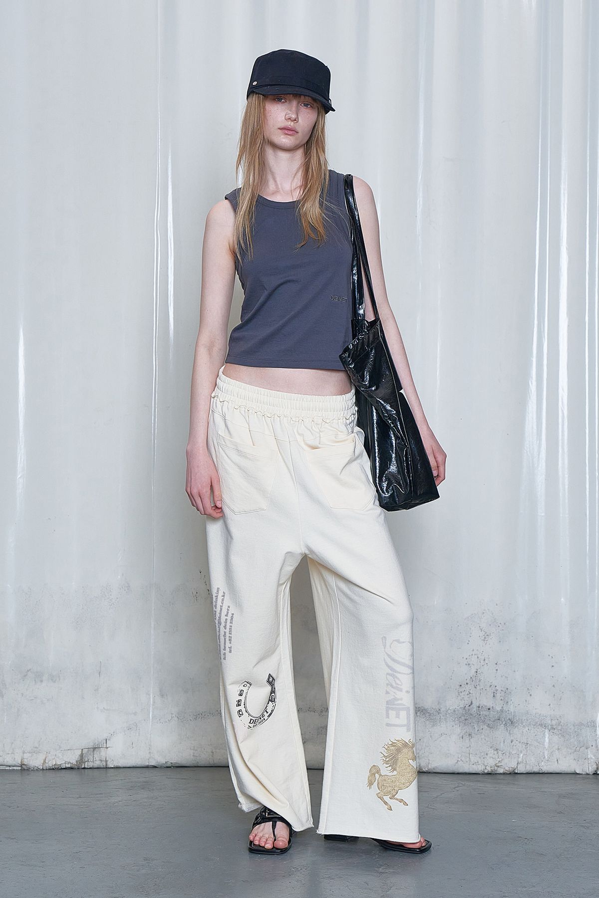 다이닛(DEINET) LUCKY SPUR ARCHIVE SWEAT PANTS IN IVORY