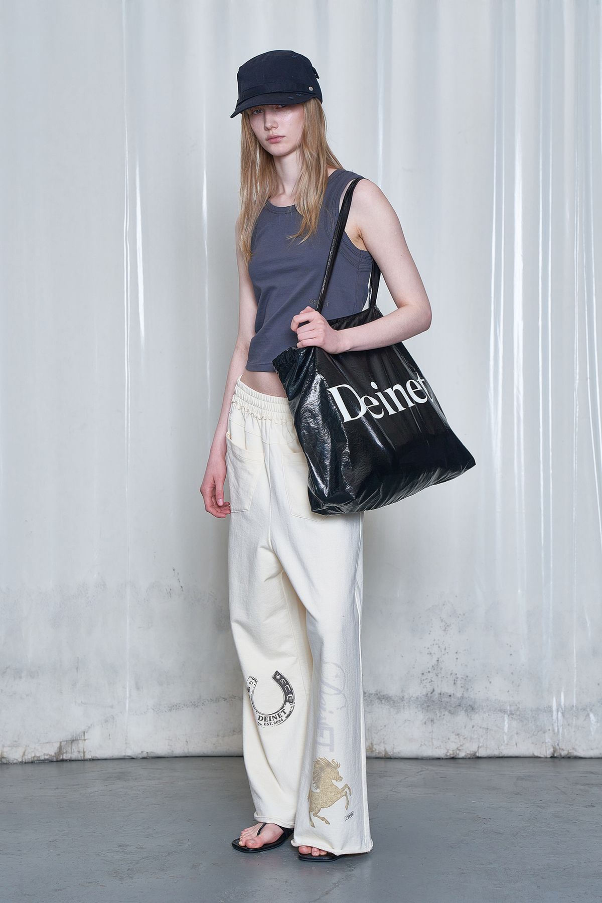 다이닛(DEINET) LUCKY SPUR ARCHIVE SWEAT PANTS IN IVORY