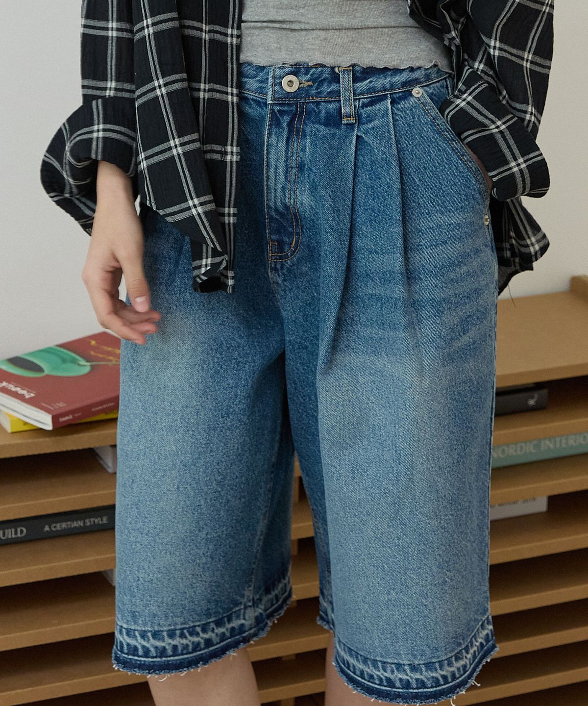 오픈도어스튜디오(OPENDOORSTUDIO) Bermuda denim pants