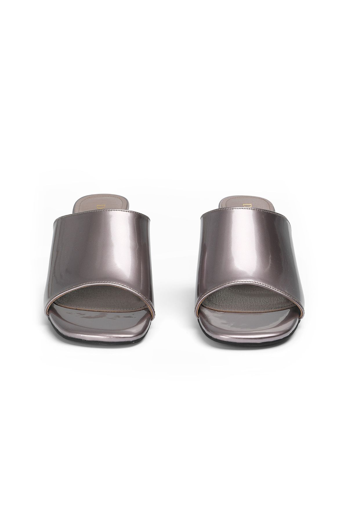 다이닛(DEINET) ENAMEL SLIPPERS IN LIGHT PURPLE
