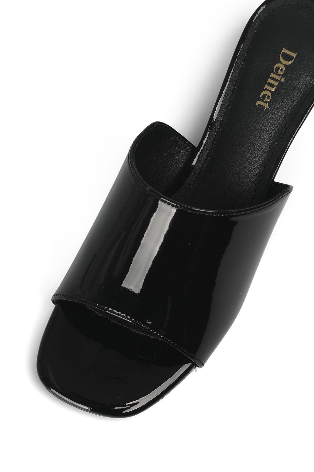다이닛(DEINET) ENAMEL SLIPPERS IN BLACK