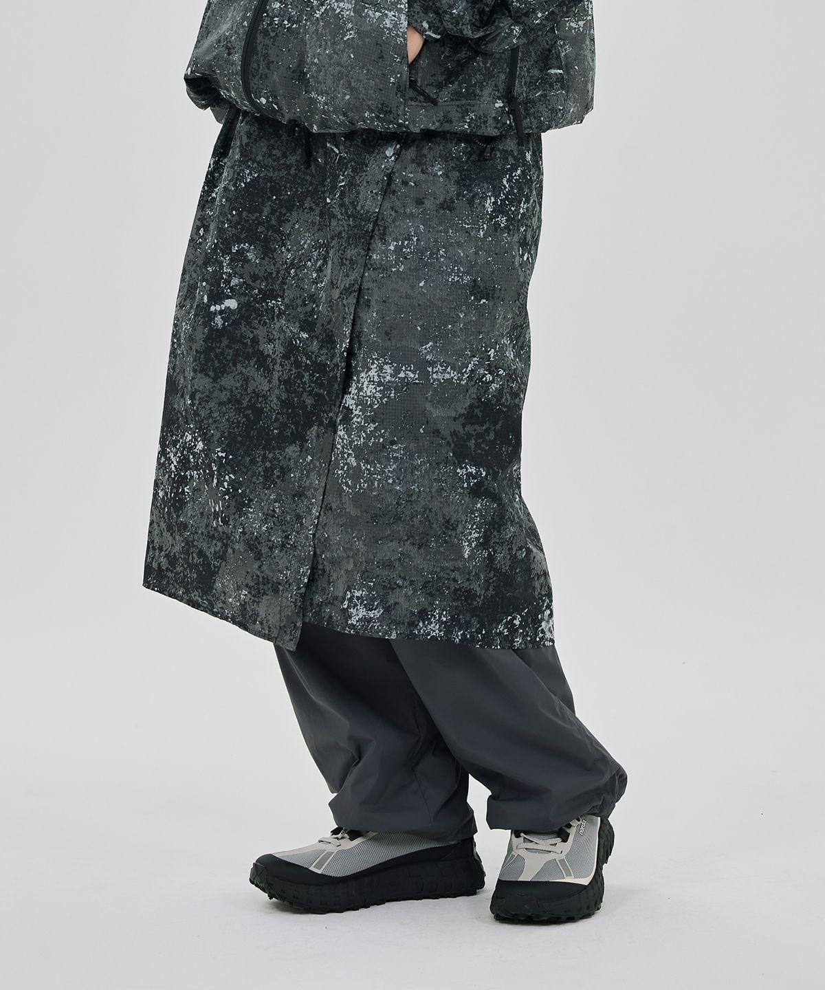 헬리녹스 웨어(HELINOX WEAR) 리플렉티브 커버업 스커트_Grey