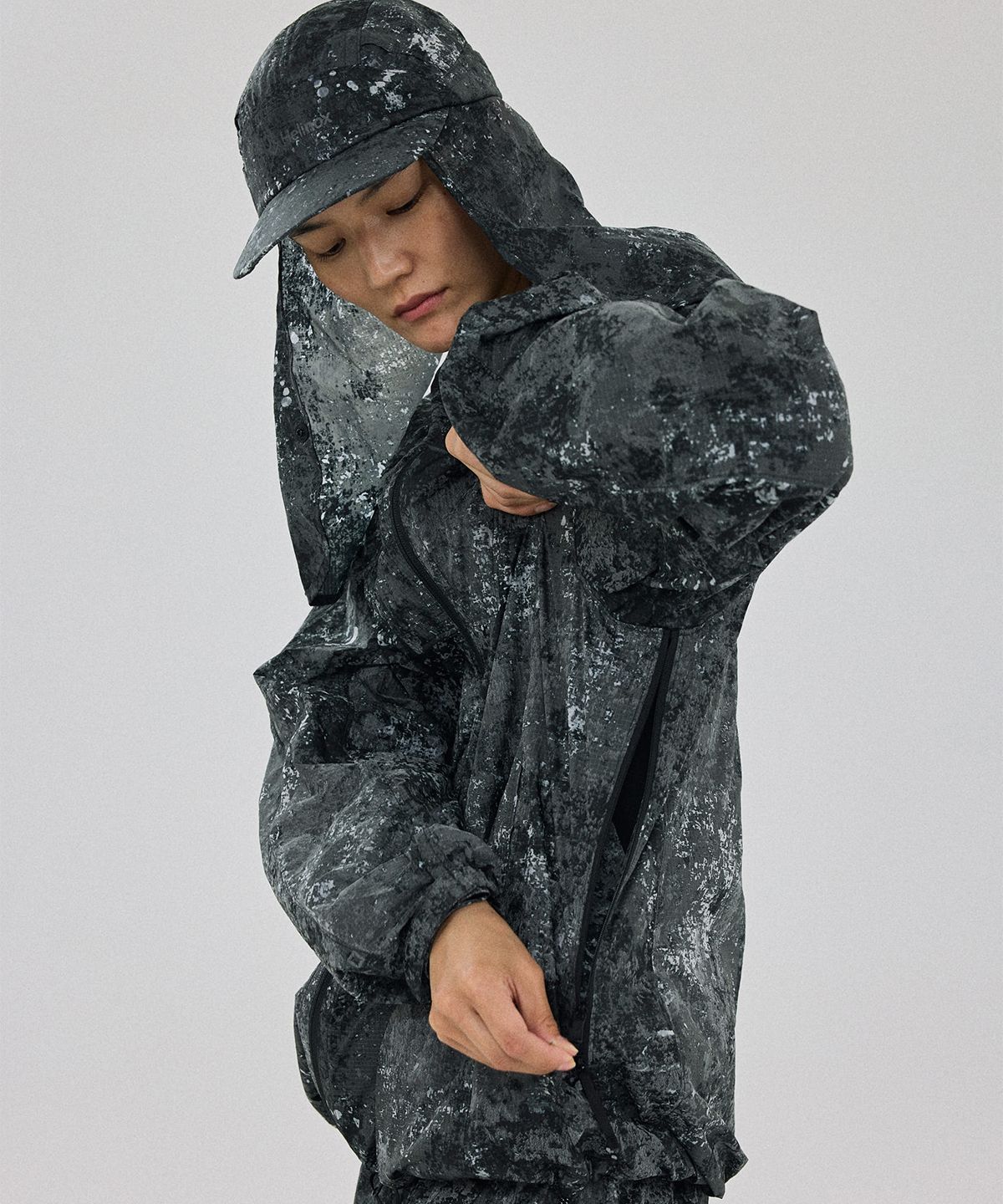 헬리녹스 웨어(HELINOX WEAR) 리플렉티브 경량자켓_Grey