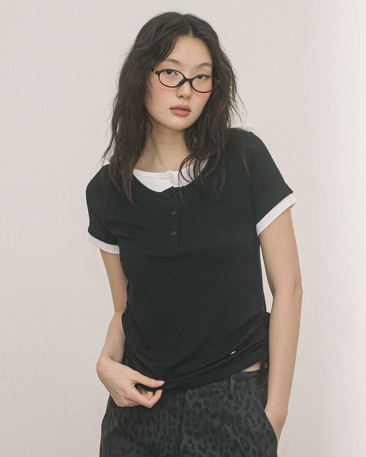 해비즘(HAVISM) DOUBLE HENLEY NECK S/S TEE(BLACK)