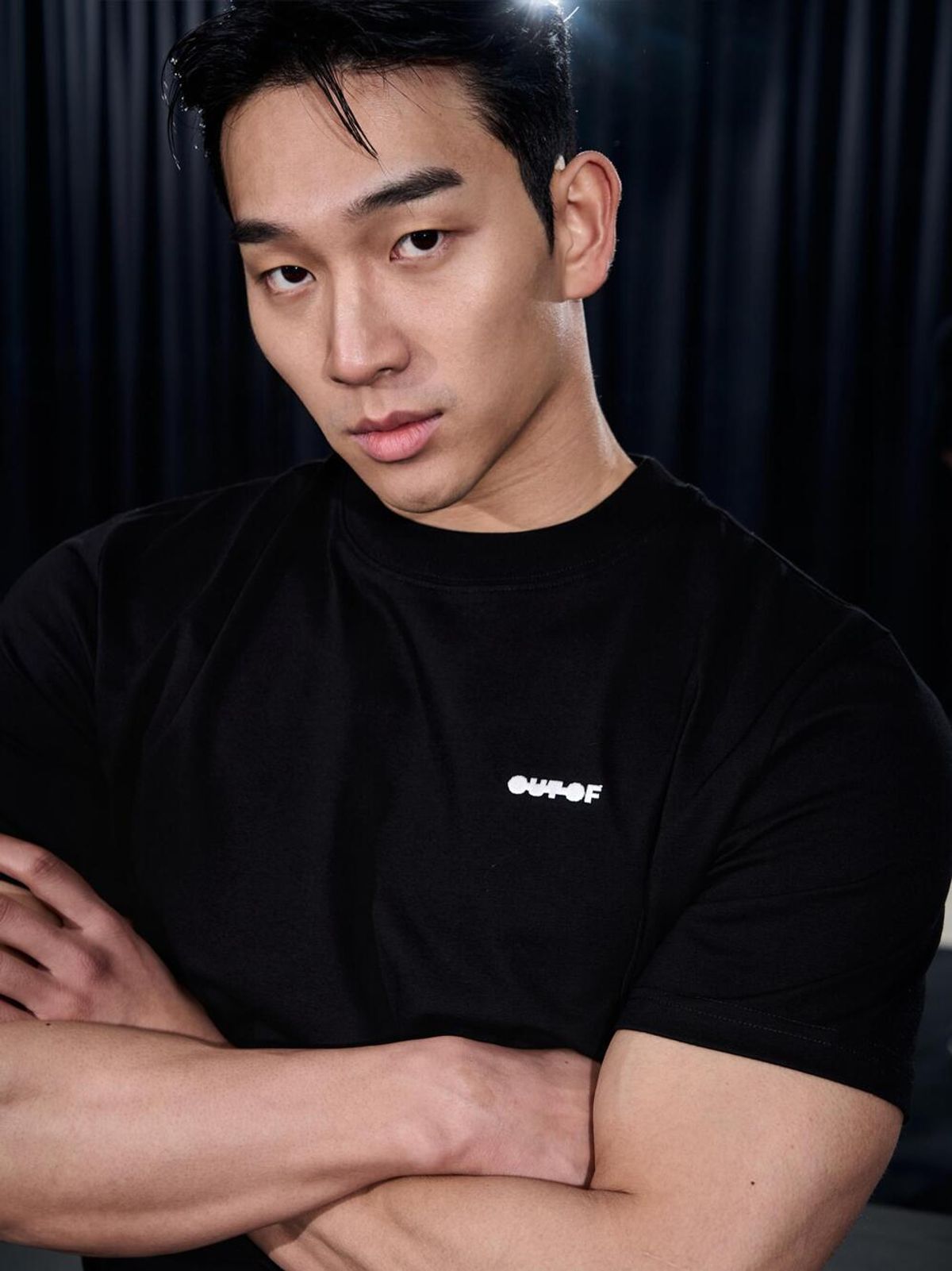 아웃오브(OUTOF) Essential T Shirt