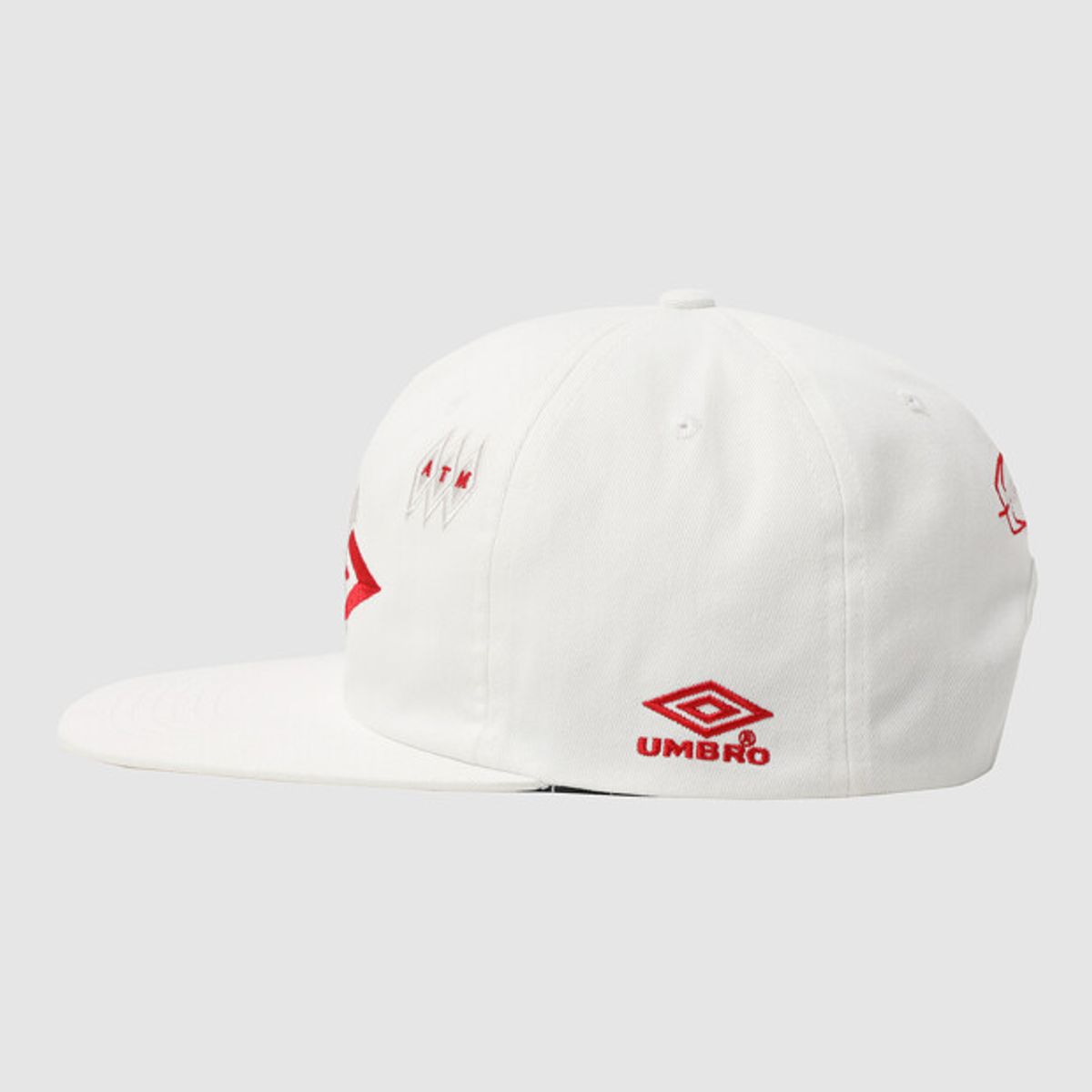 엄브로(UMBRO) [UMB X AFTERMATH] 로고 볼캡 화이트 UR221OCP41