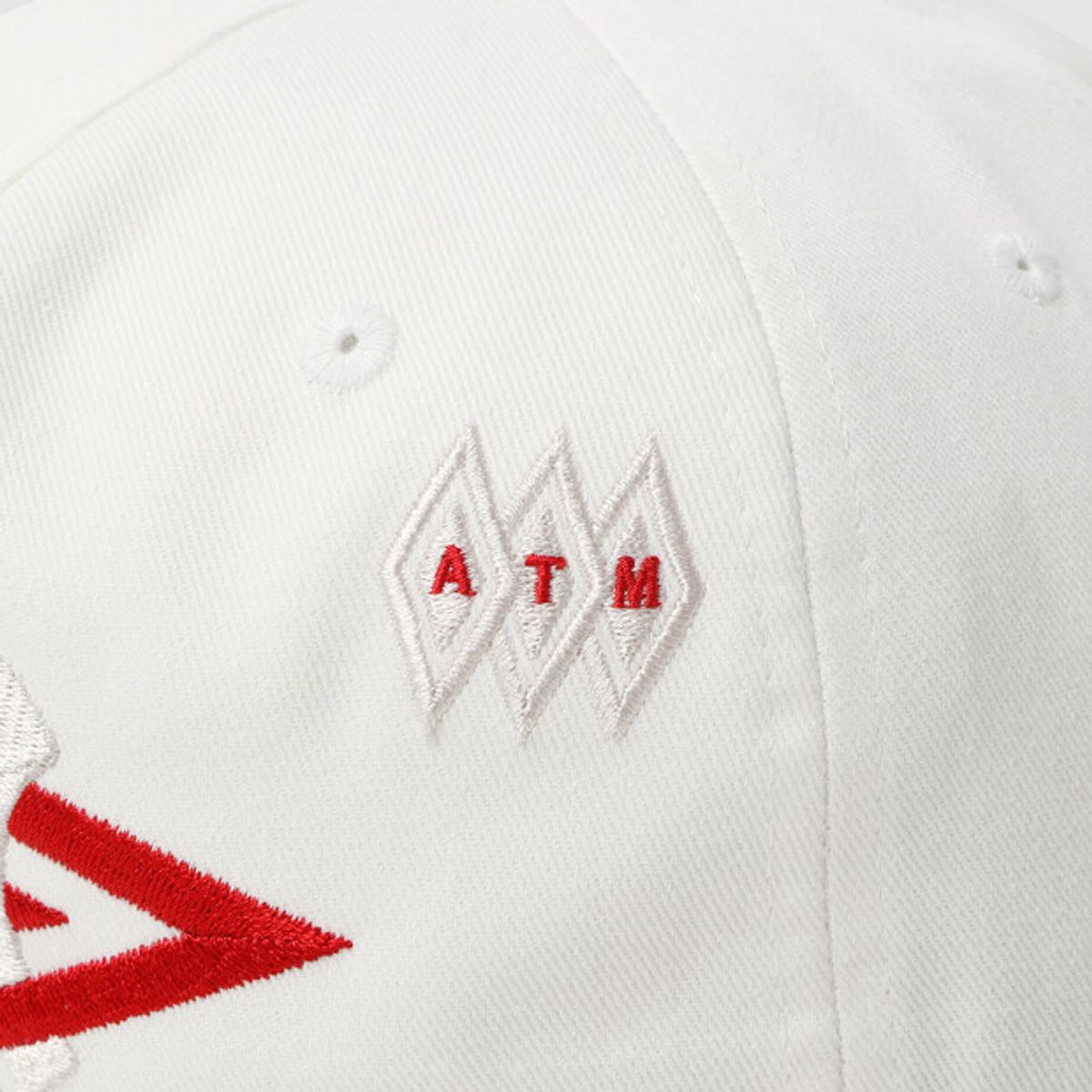 엄브로(UMBRO) [UMB X AFTERMATH] 로고 볼캡 화이트 UR221OCP41